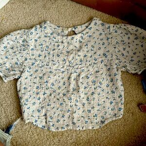 beautiful flowered blouse for girls very light for summer